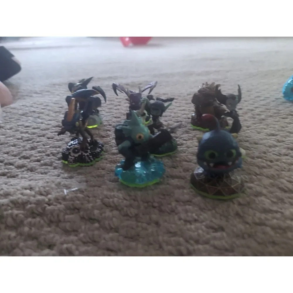 Skylanders‎ Spyros  Figurine Lot of 8 Bundle Green Bottom